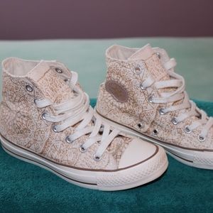 Converse High Tops